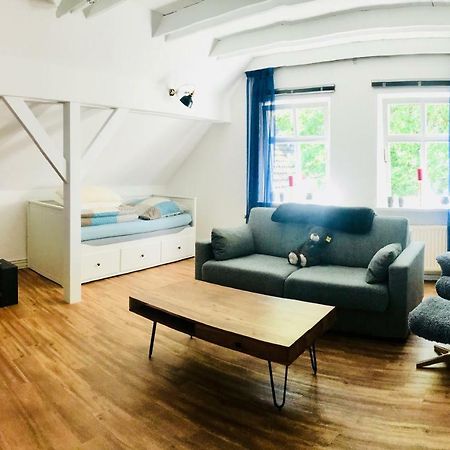 Appartamento Altstadtmaerchen Leer Esterno foto